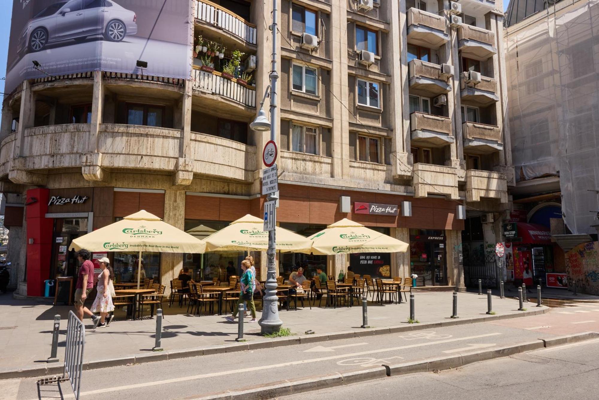 20 Centre Apartment