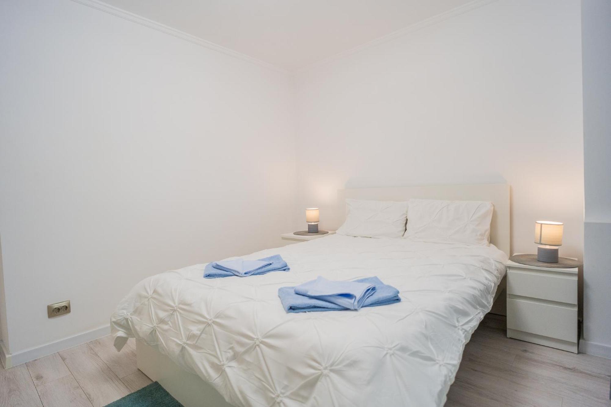 Apartment Luxury 2br On Decebal Avenue *