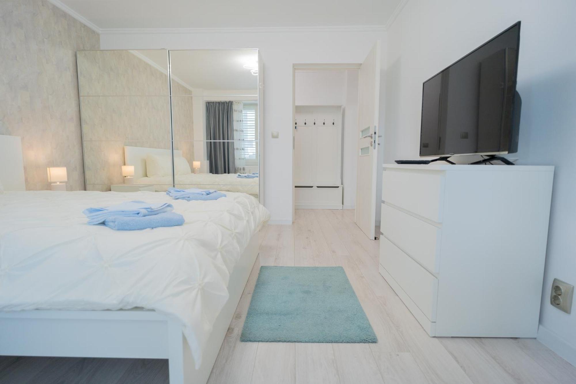 Luxury 2br On Decebal Avenue * Bucharest