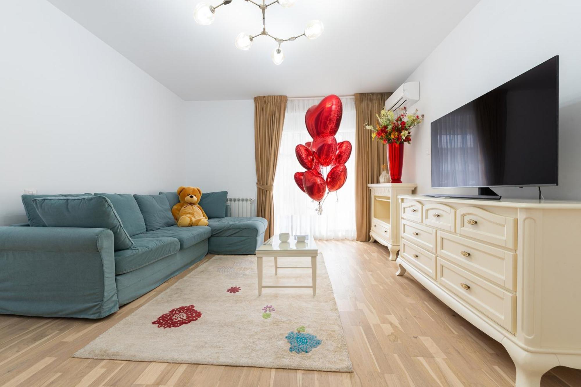 Apartment Ines - Modern 2br With Garden Views