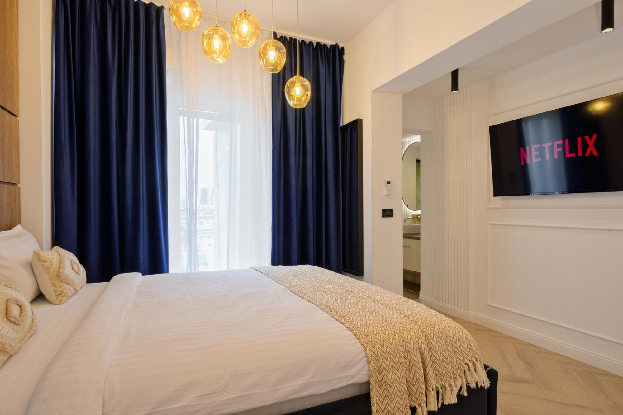 Royal - Luxury B - Old - Victoriei Apartment Bucharest