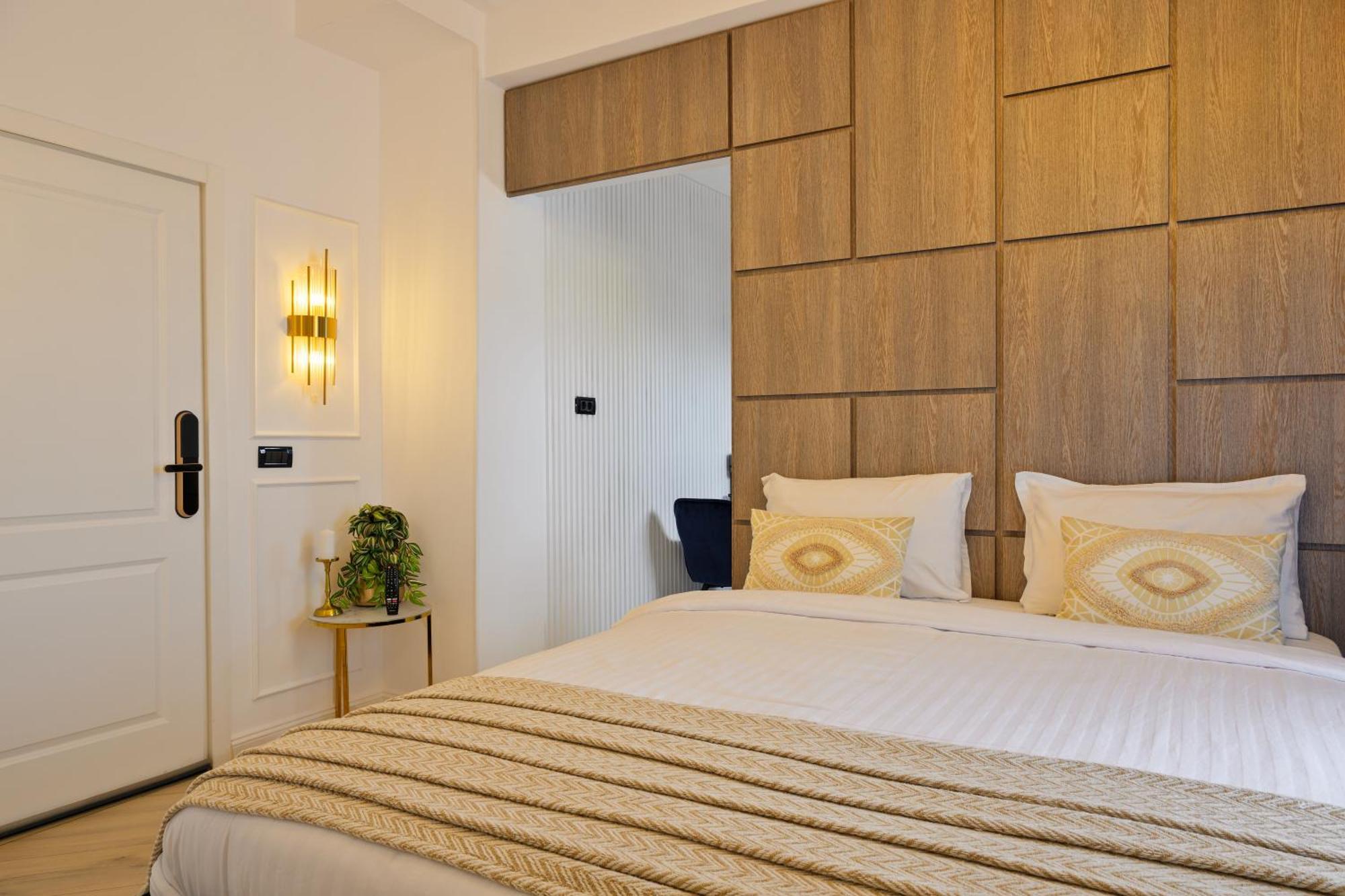 Royal - Luxury B - Old - Victoriei Apartment