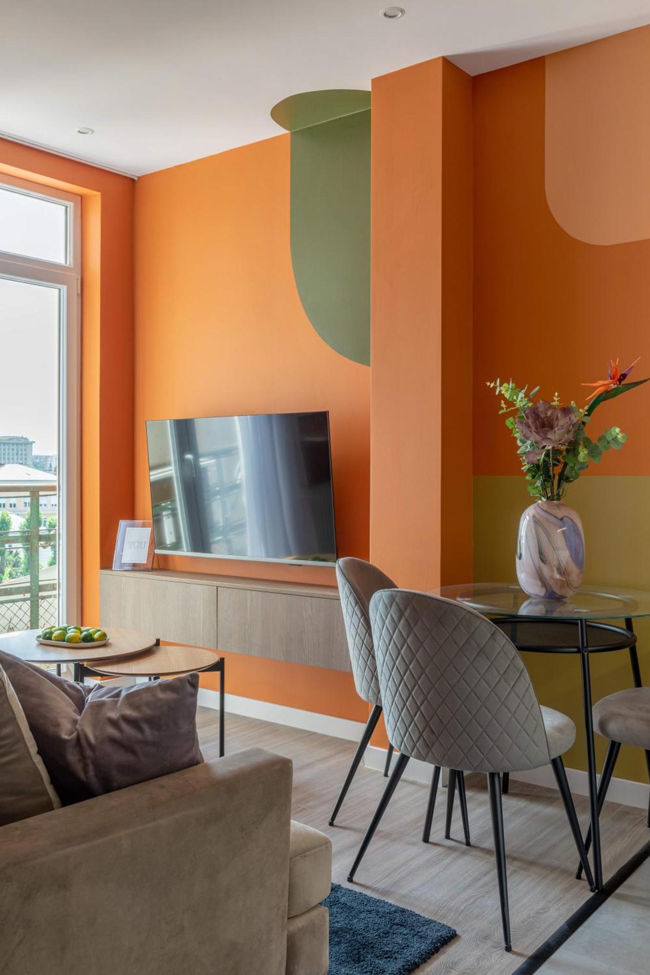 Playful & Bright 1br Near The Faculty Of Law Bucharest