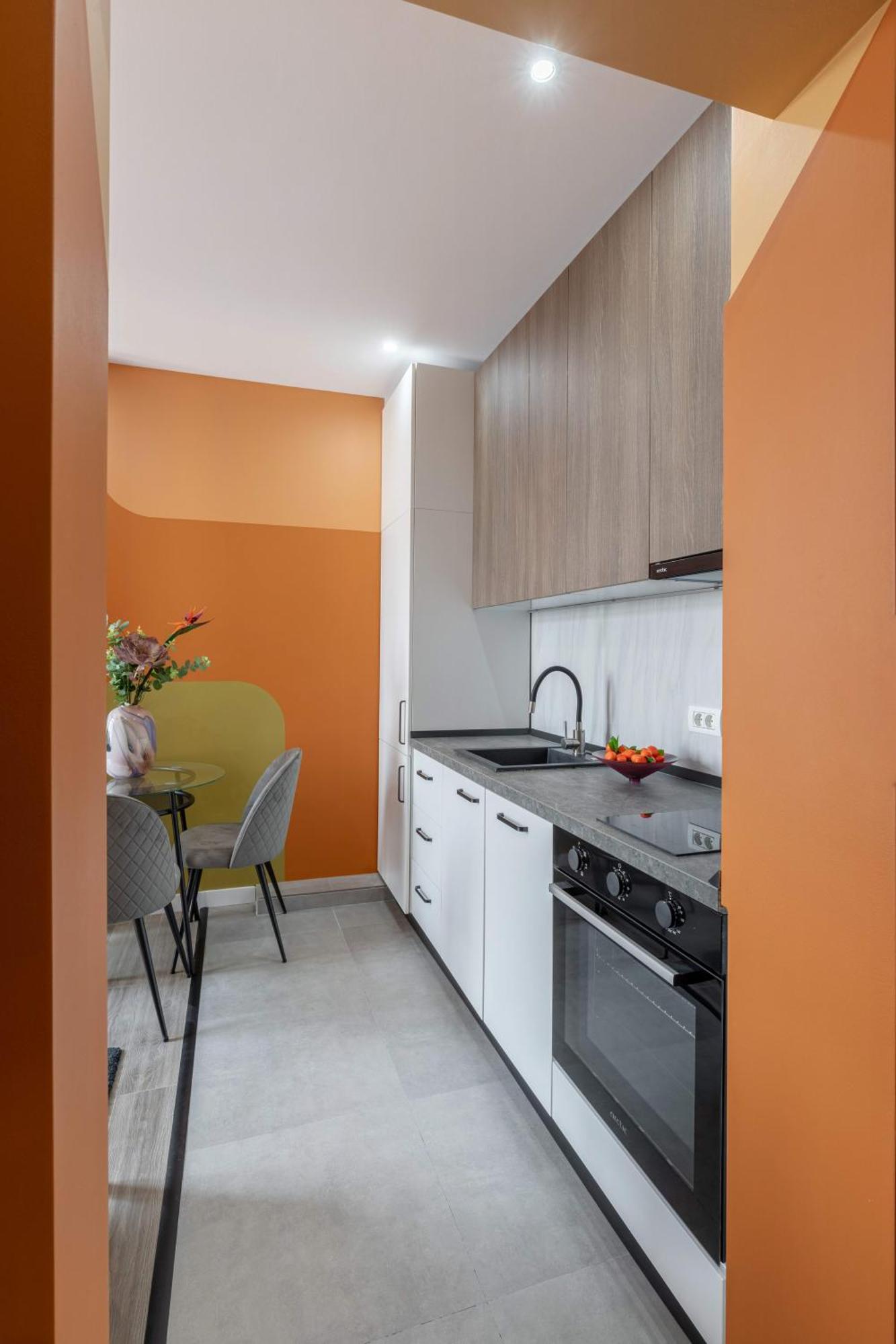 Apartment Playful & Bright 1br Near The Faculty Of Law *