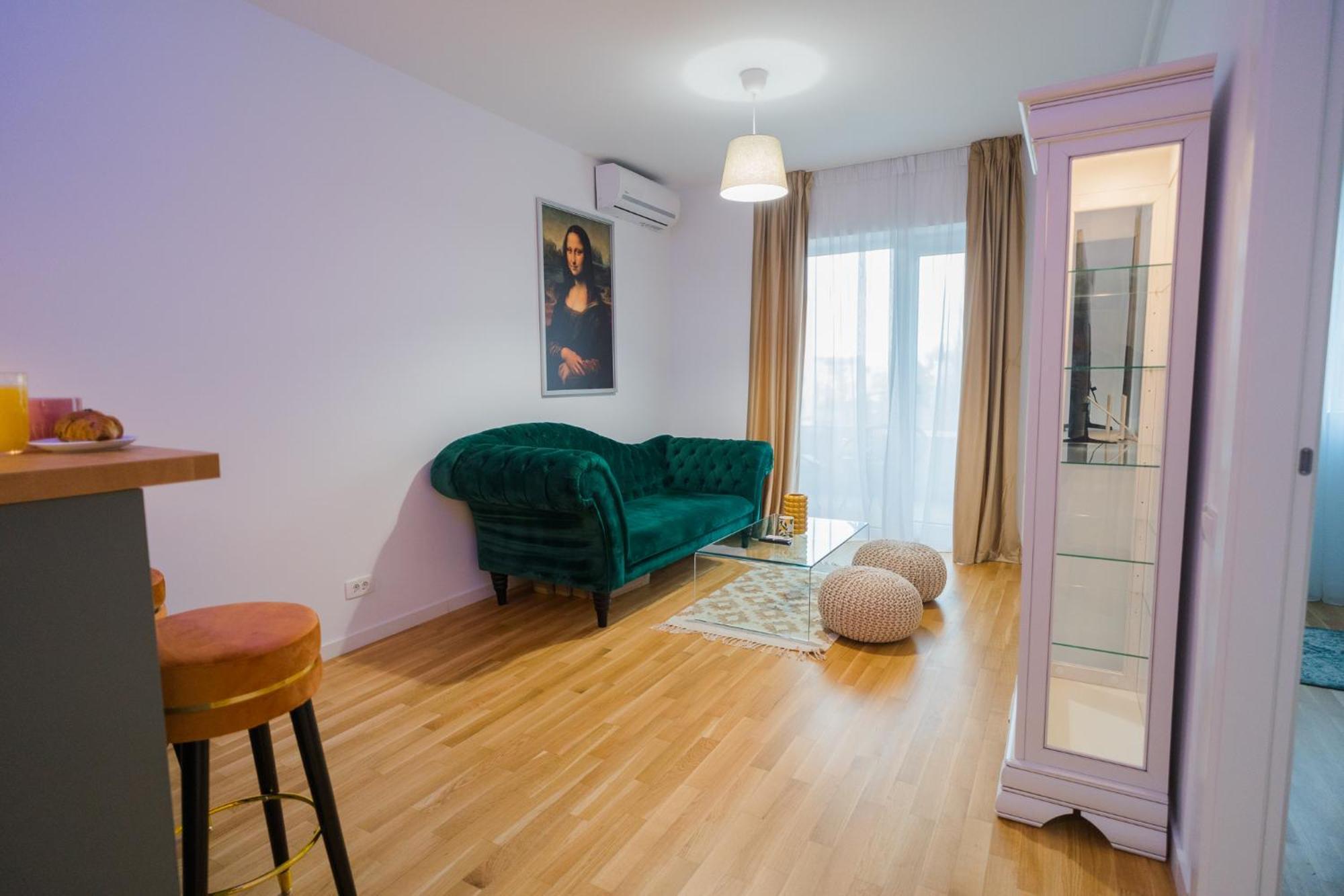 Apartament With View & Large Balcony *