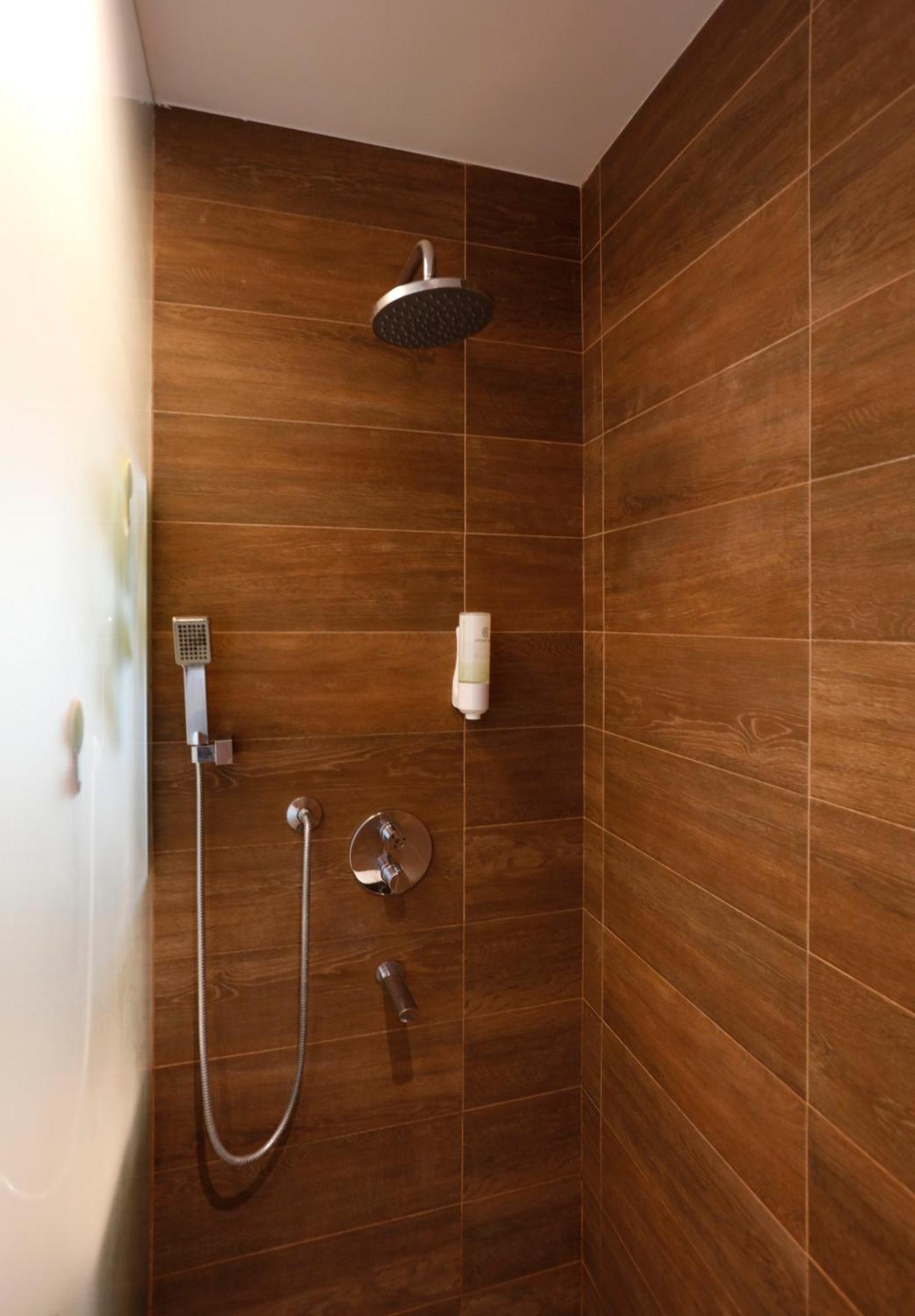 Apartament Victoriei Two Bedroom *