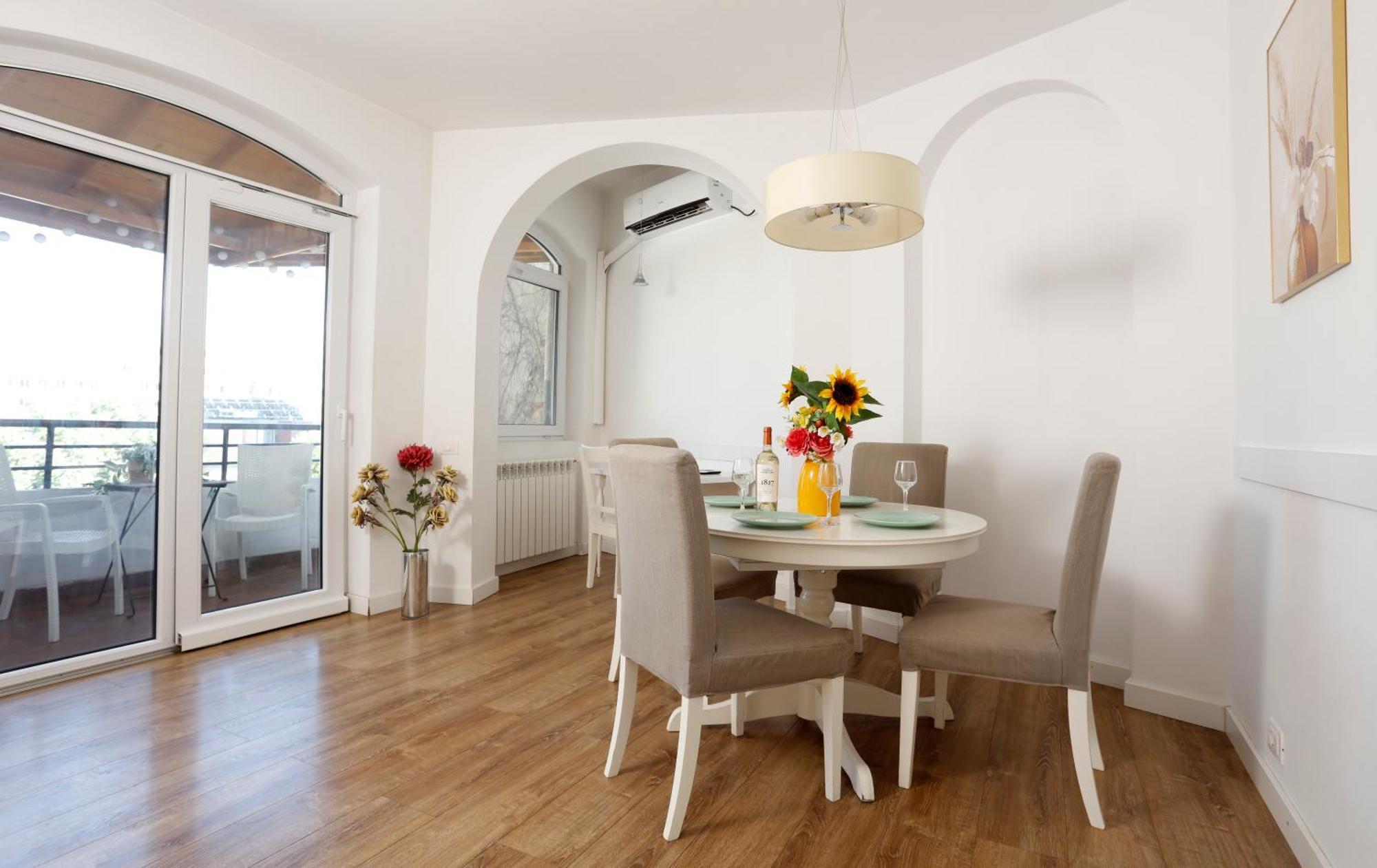 Victoriei Two Bedroom Bucureşti