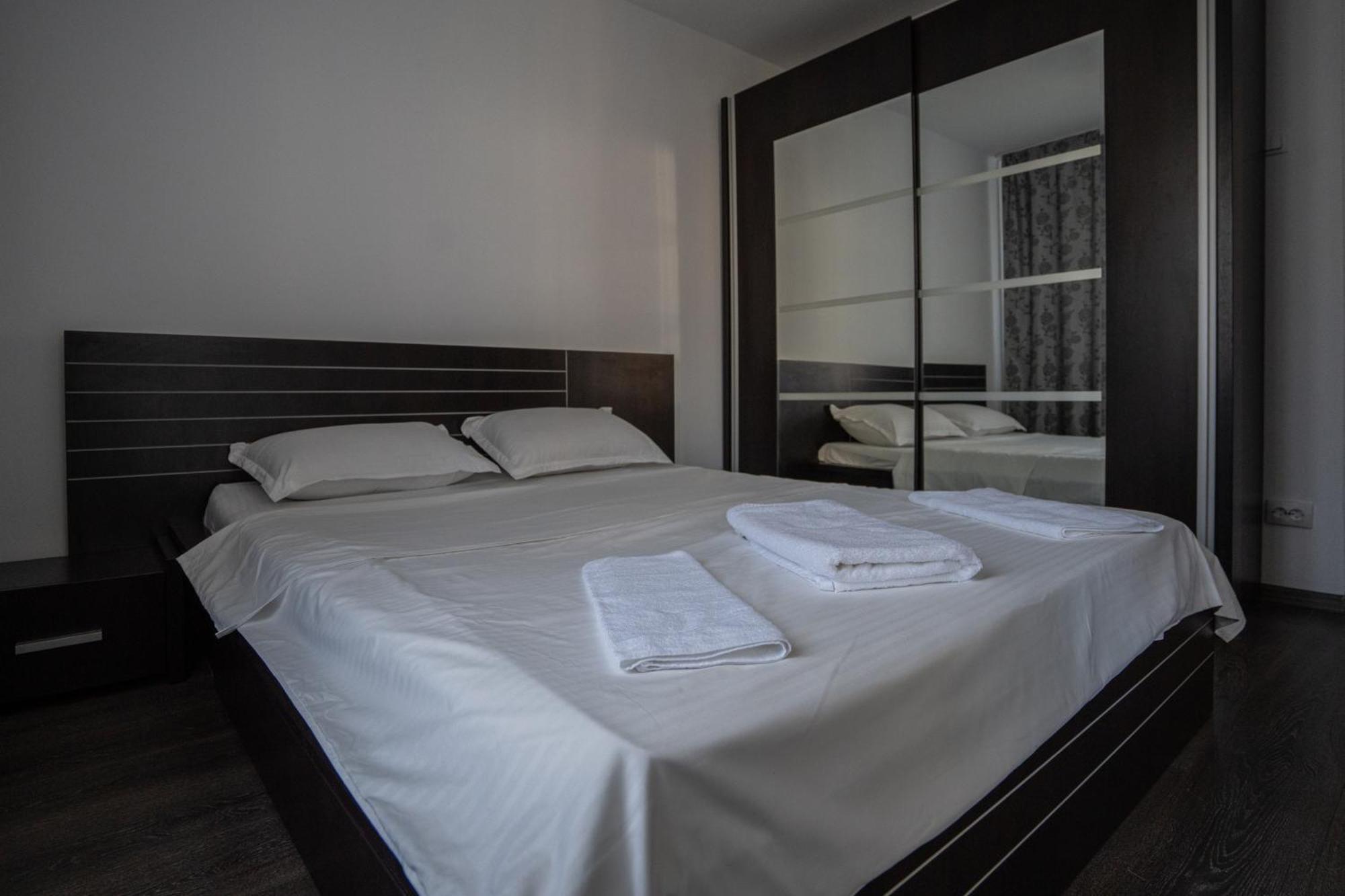 Apartment M & S Bucharest