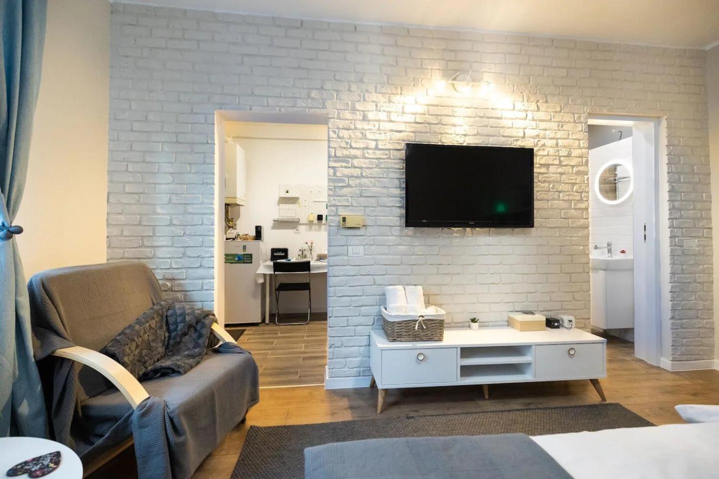 Apartment Casa Luminoasa Cu Gradina Privata *