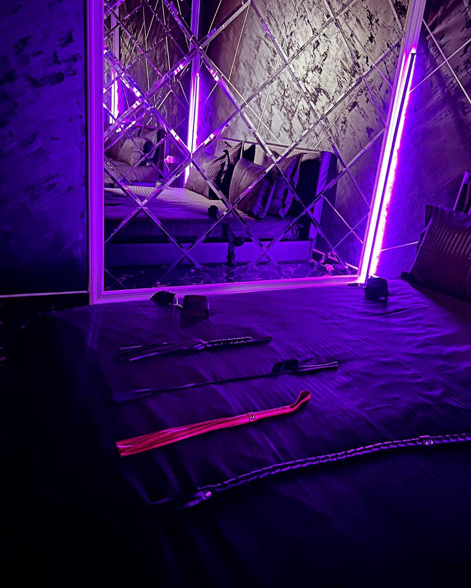 Adult Only Fantasy * Bucureşti