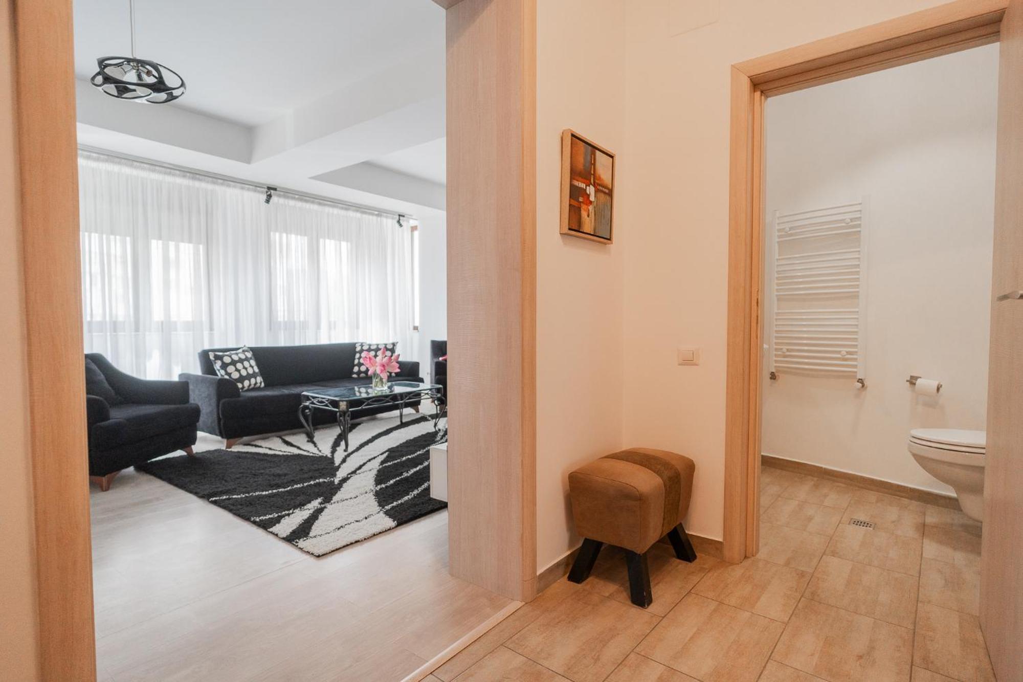 Cozy Near Victoriei Square - Berzei Apartment Bucharest