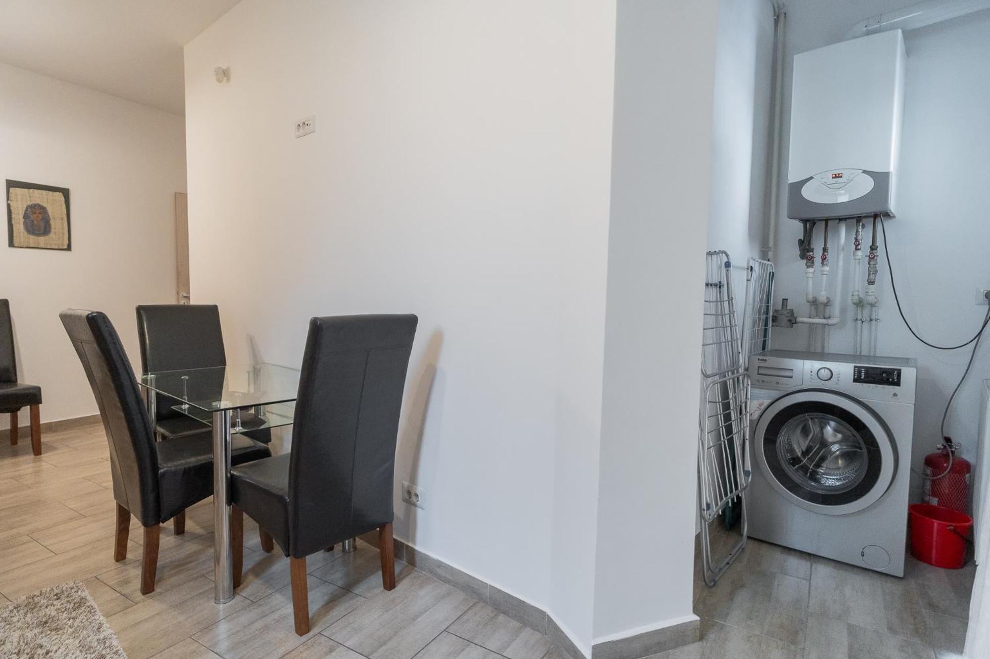 Cozy Near Victoriei Square - Berzei *
