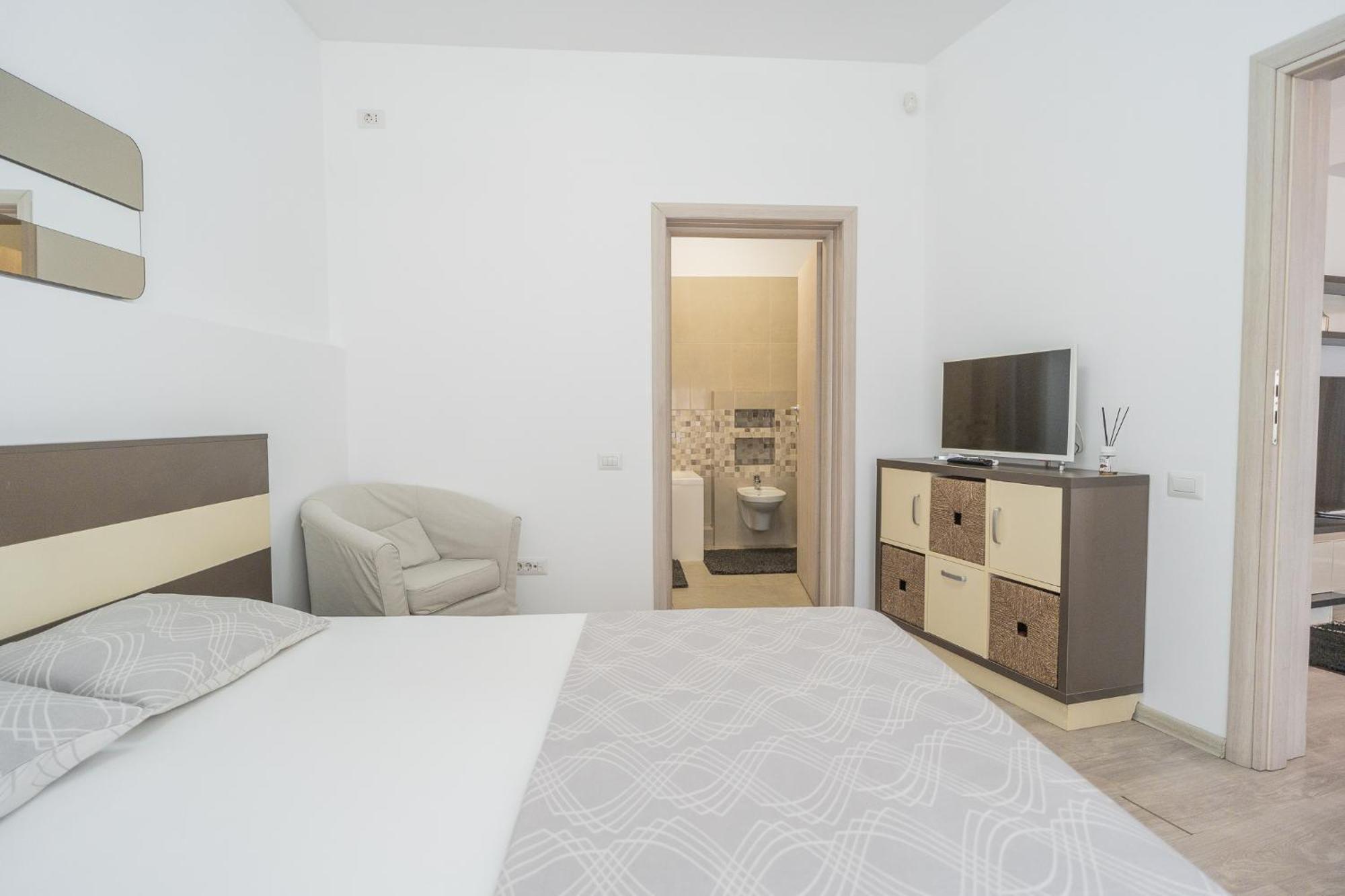 Cozy Near Victoriei Square - Berzei Apartment Bucharest