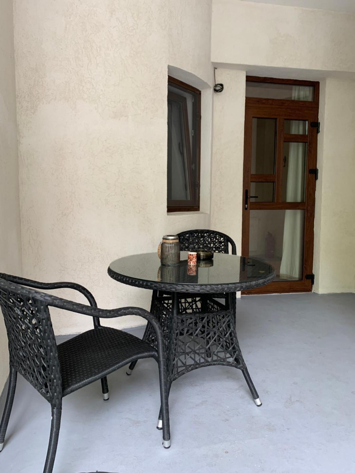 Cozy Near Victoriei Square - Berzei Apartment *