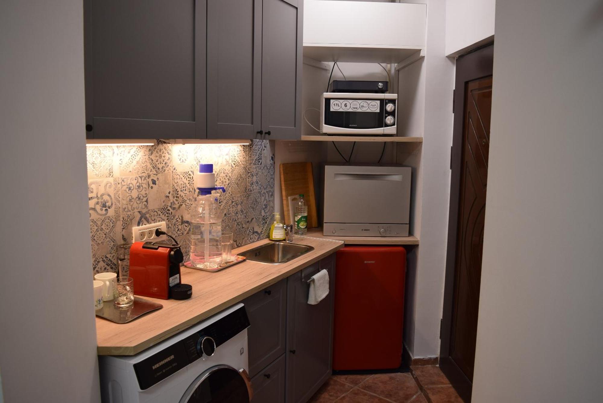 Grand Boulevard At Piata Romana- Netflix Apartamento