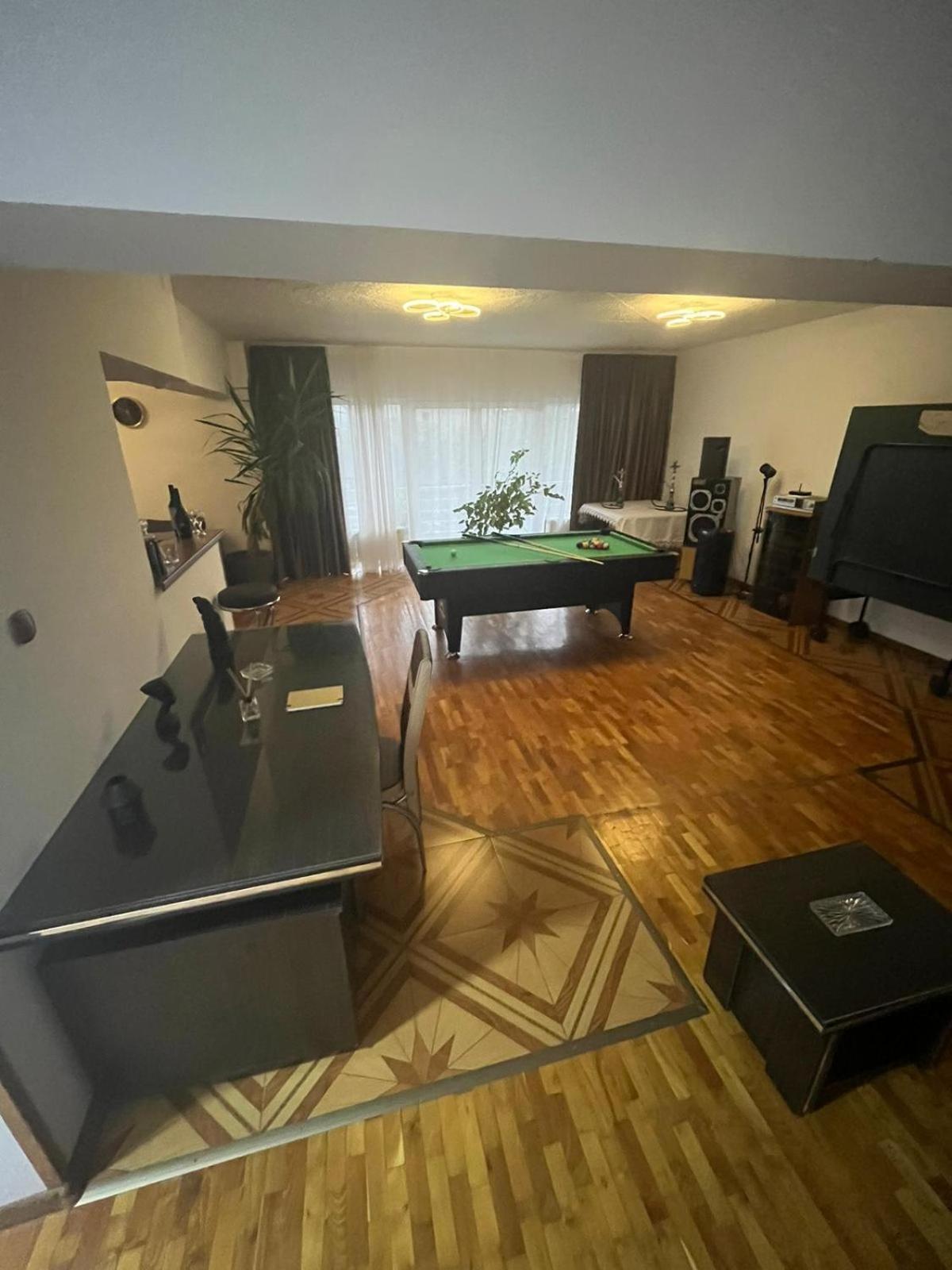 5 Bedrooms Luxury Guest house