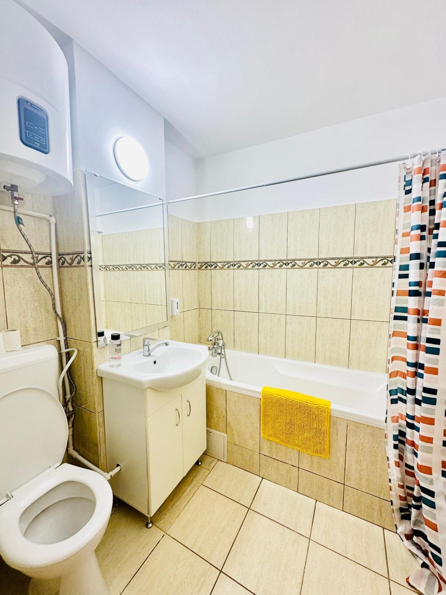 Tranquil Unirii - Airy & Comfy With Parking - Next 2Parliament Bucureşti