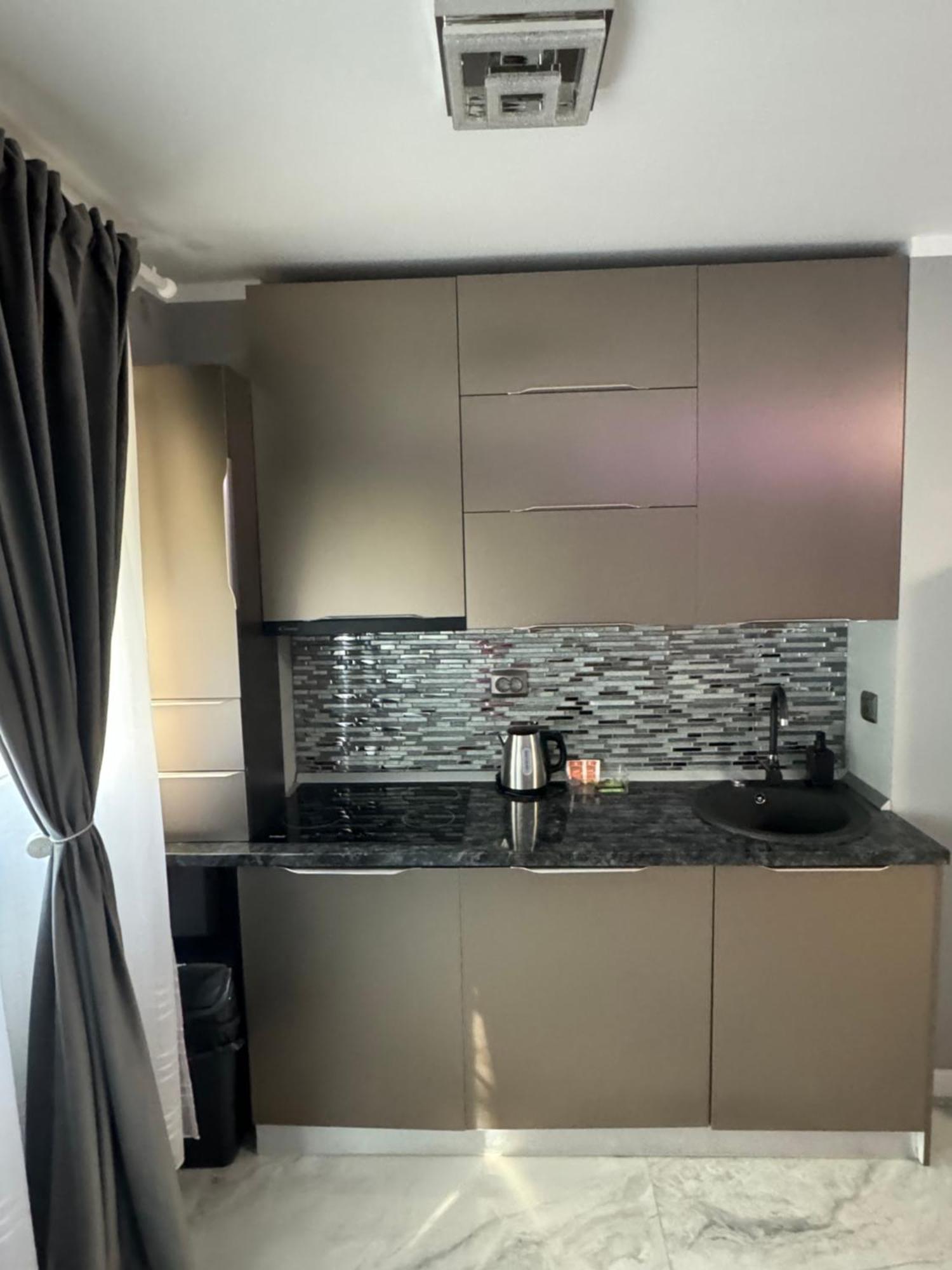 Apartment Silver At Just 8 Minutes Distance Of Center *