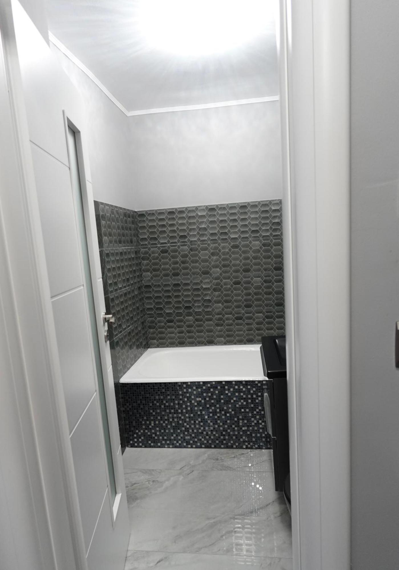 Apartment Silver At Just 8 Minutes Distance Of Center Bucharest