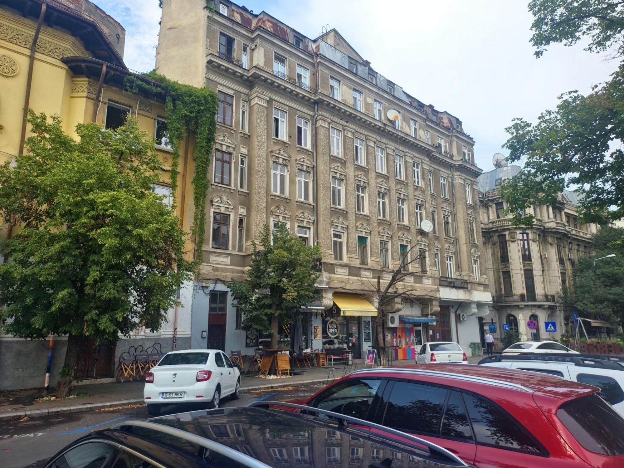 Yanis Apartament *