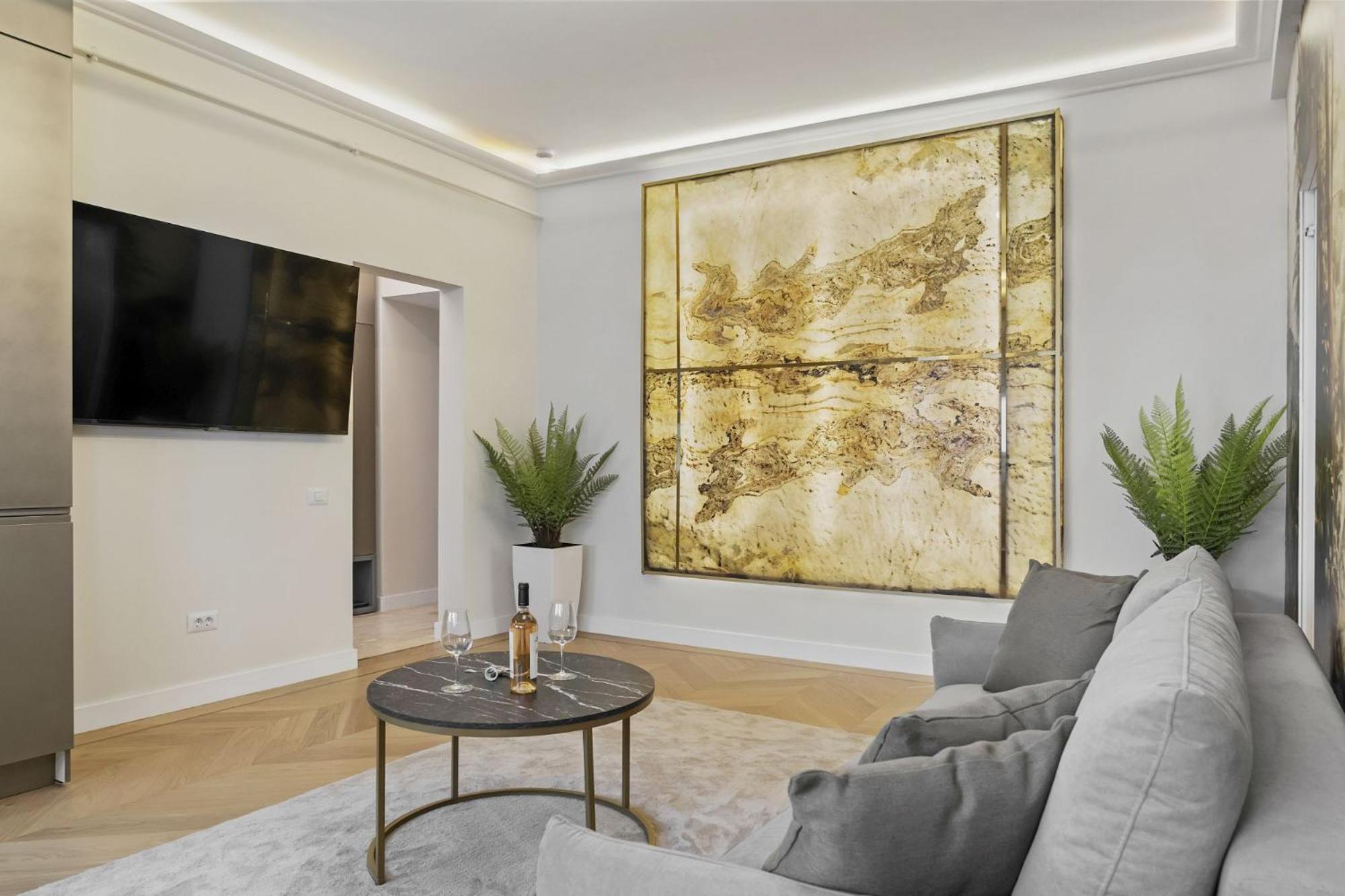 Apartment Two The Paradise Of Lights *