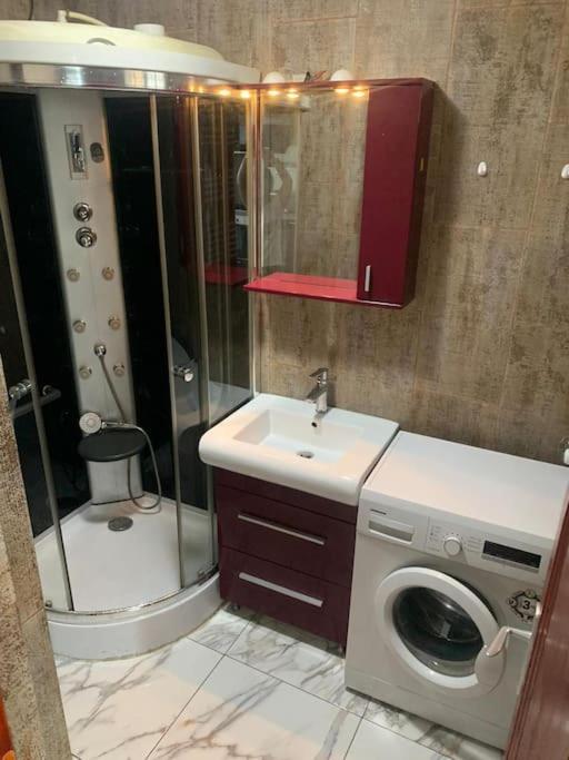 Apartamento 1 Bdrm In Center Bucareste