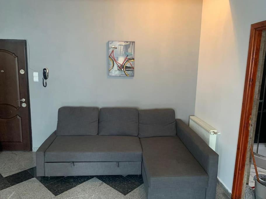 1 Bdrm In Center *