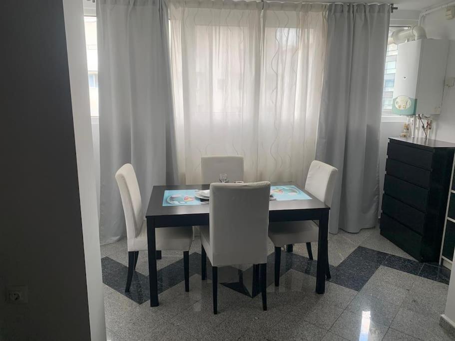Apartamento 1 Bdrm In Center *
