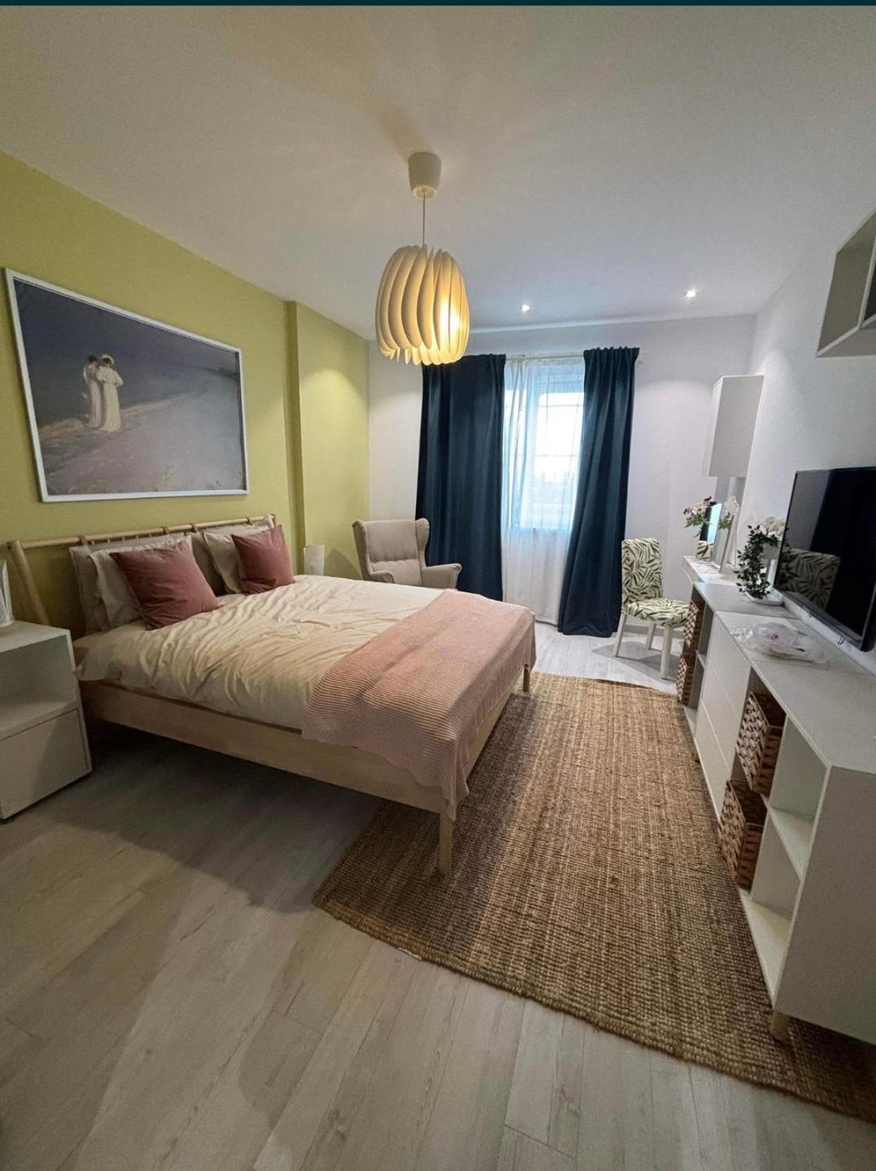 Deluxe & With Many Facilities