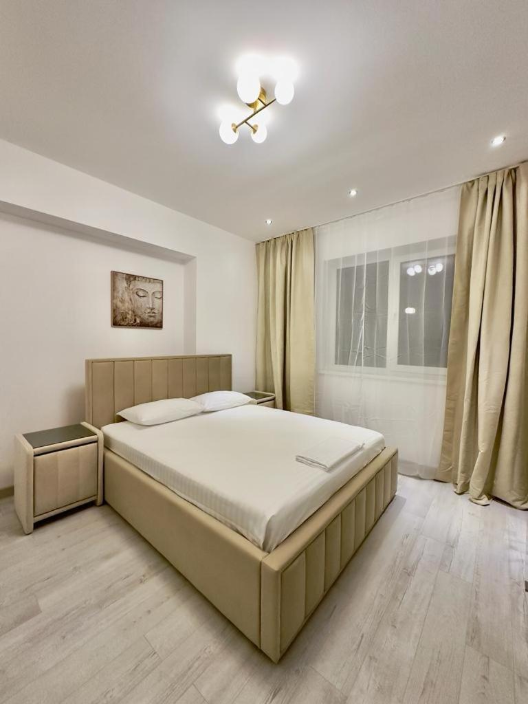 Deluxe & With Many Facilities Bucharest