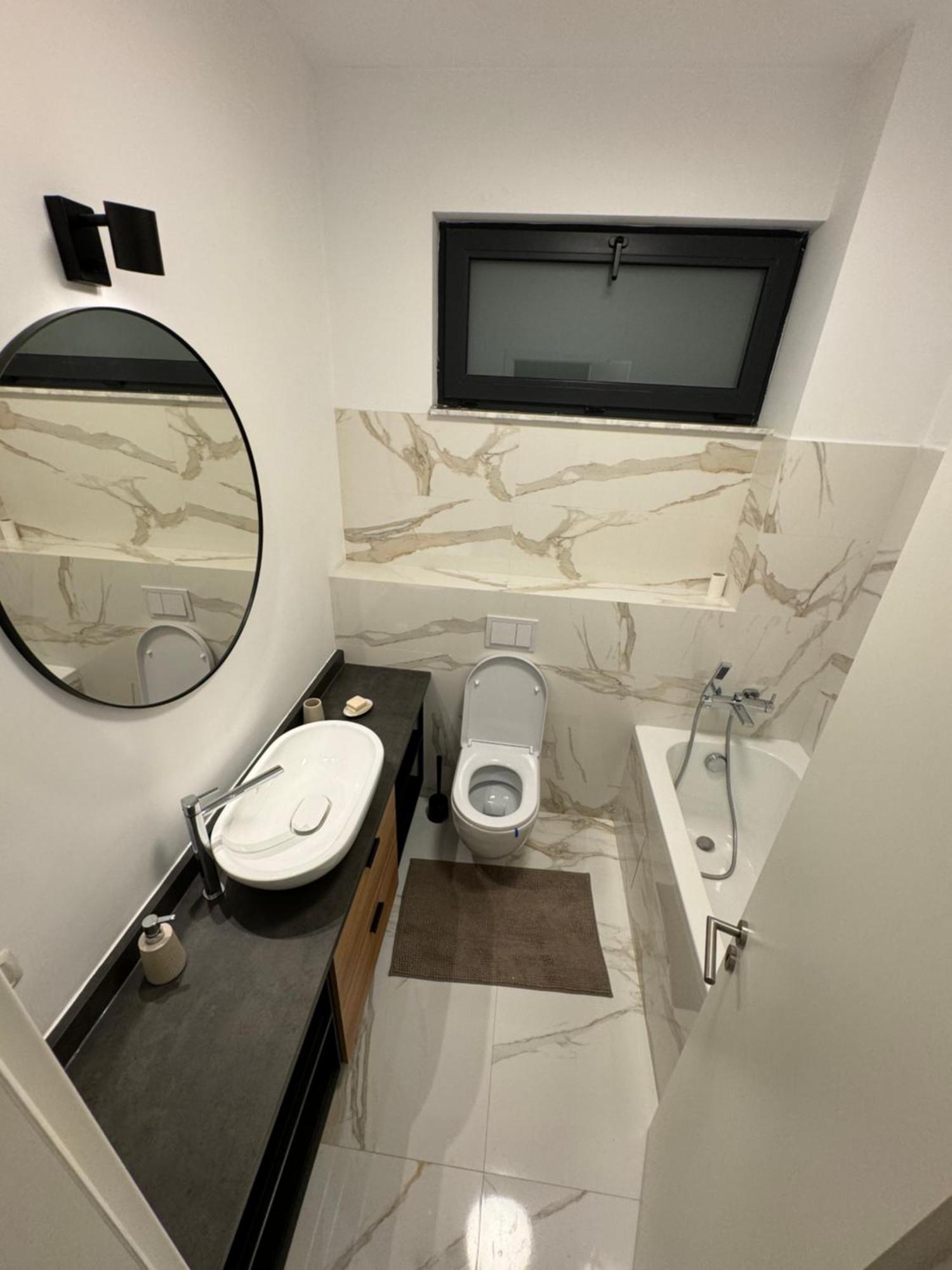 Bucharest Apartment * Bucureşti