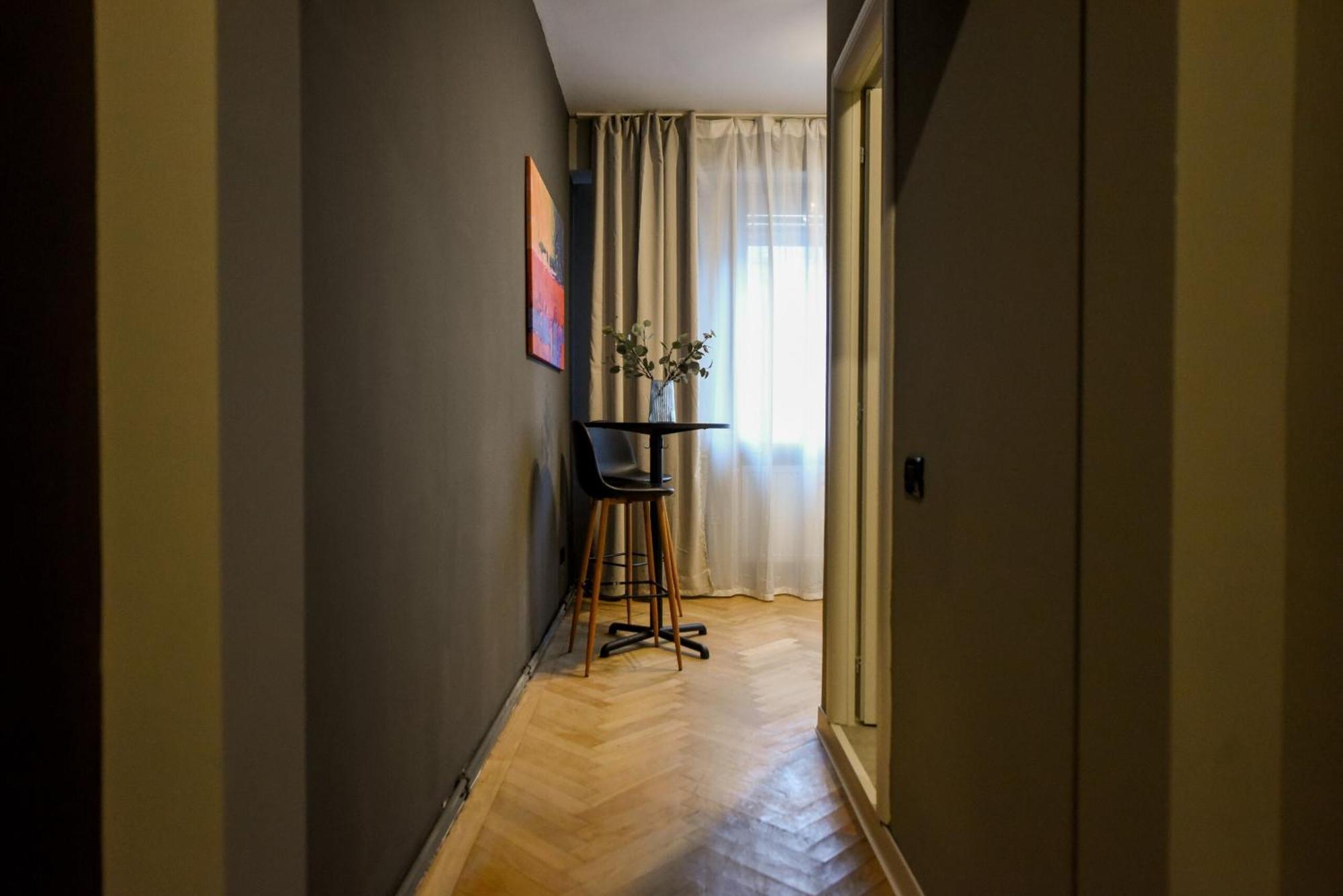 Apartment Magheru - Feel The Pulse *