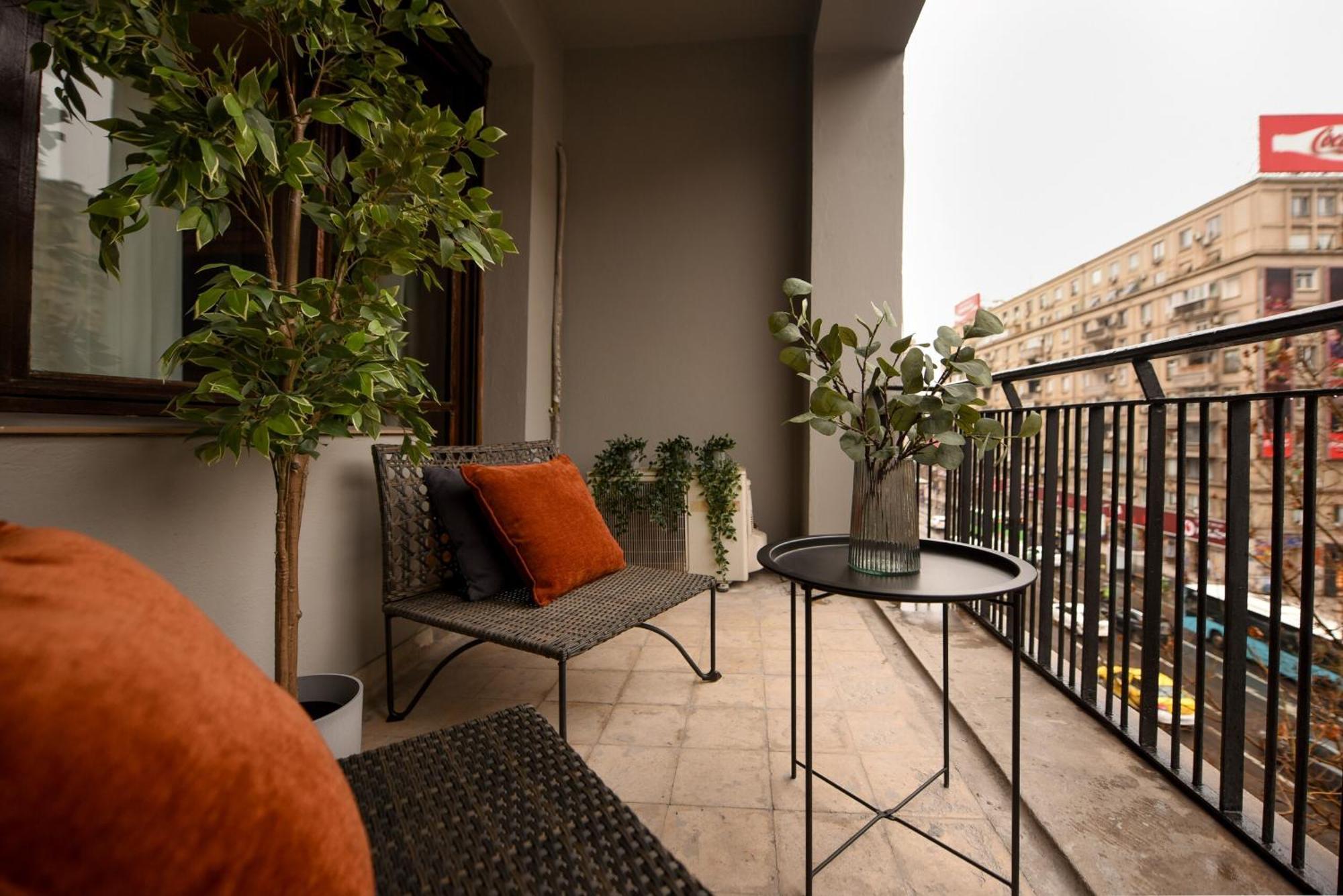 Magheru - Feel The Pulse Apartment