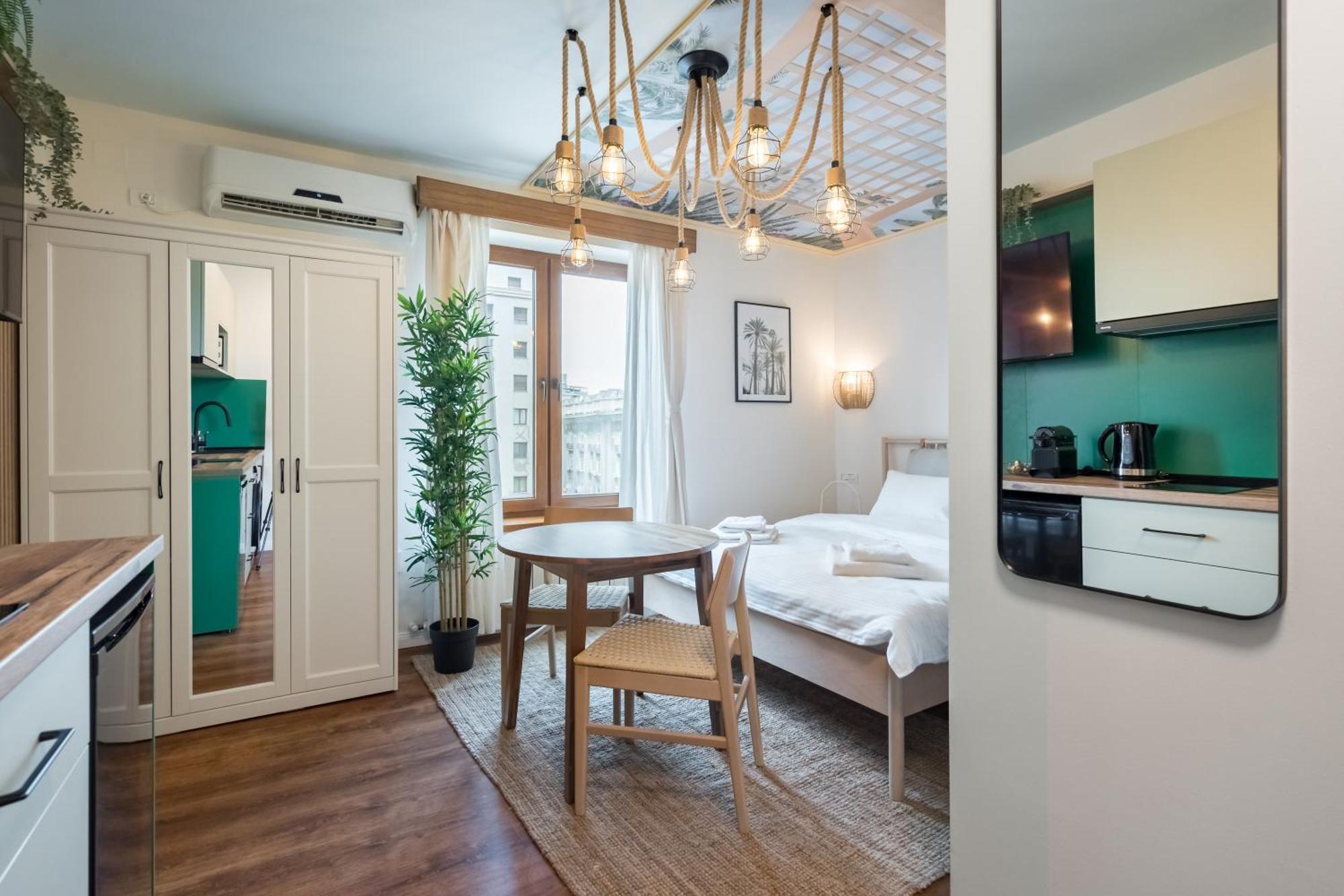 Urban Jungle Ultracentral Apartment *