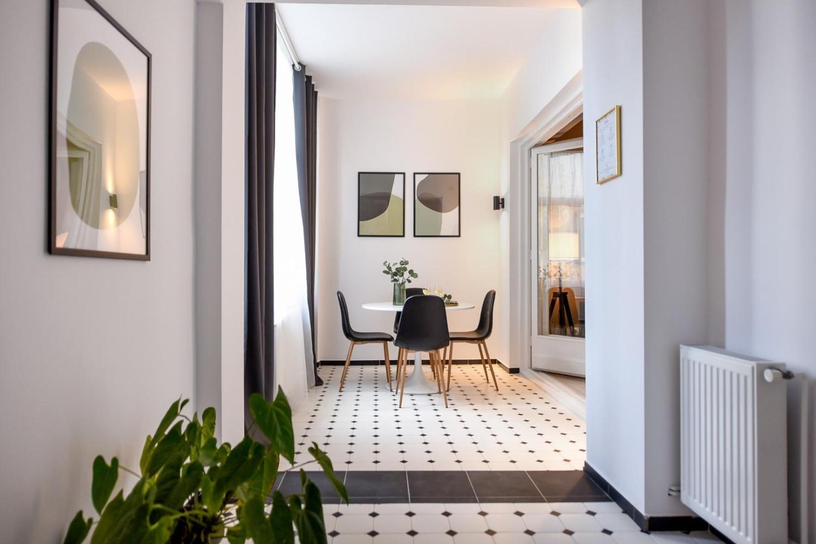 Centrally Located 1br Retreat Near Sala Palatului