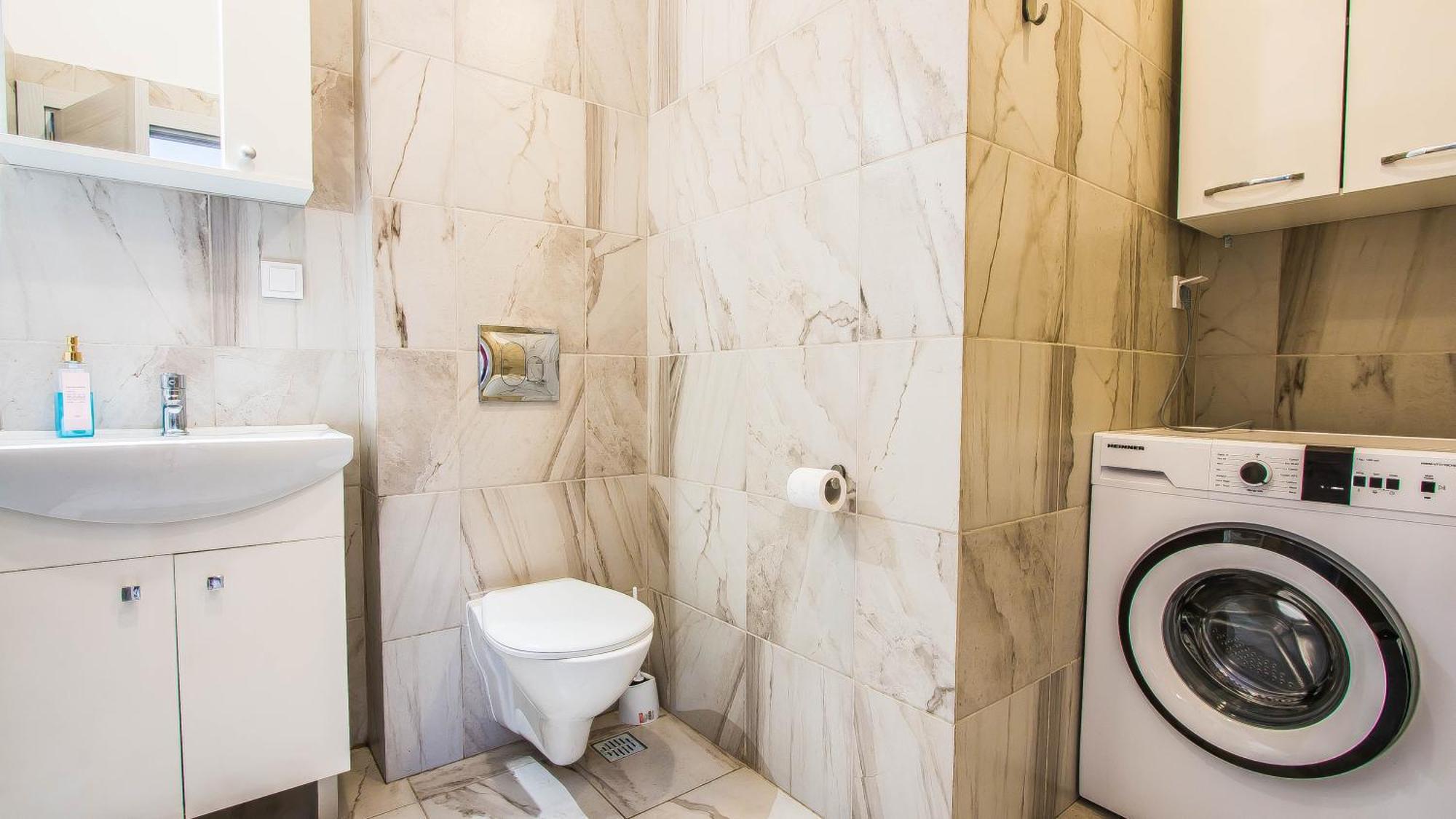 Luxury Mihai Bravu *