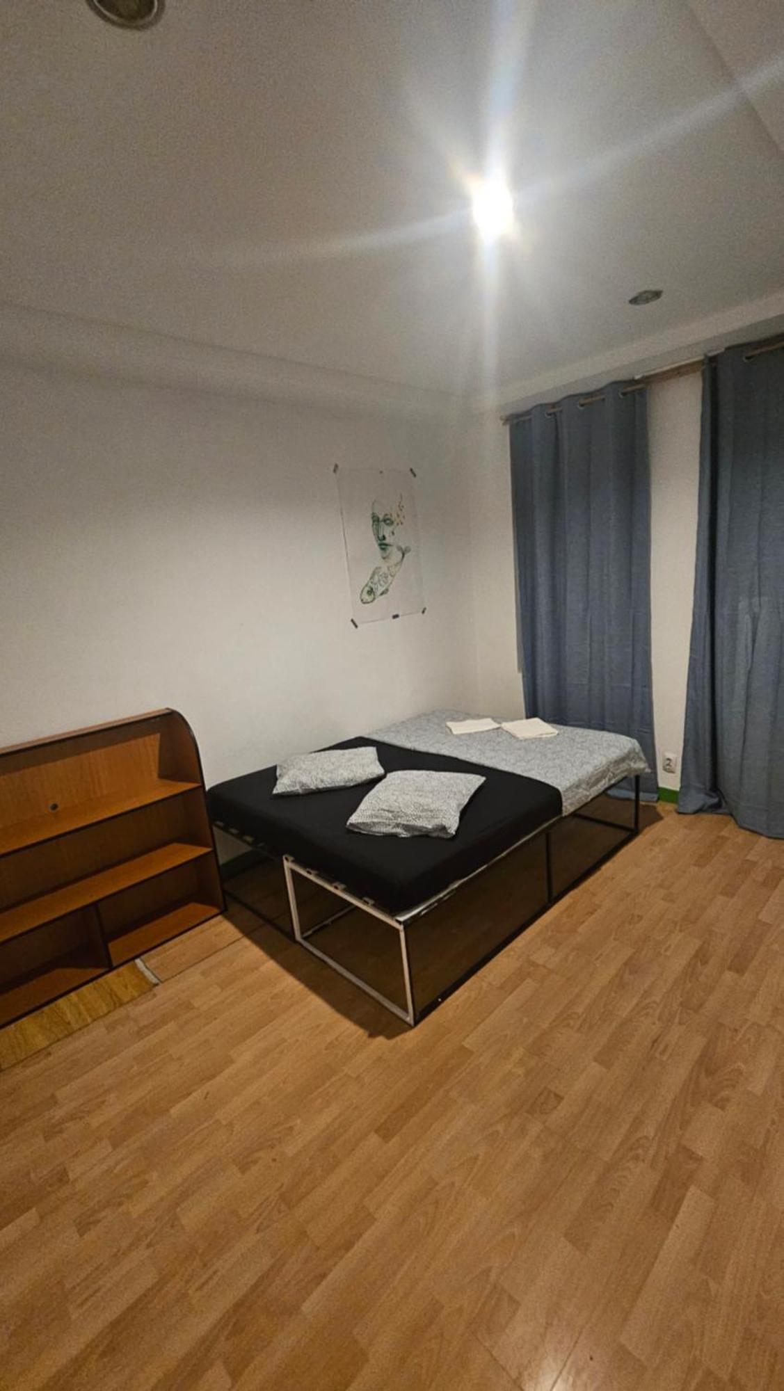 Gazde/Camere de închiriat Victoriei54you *