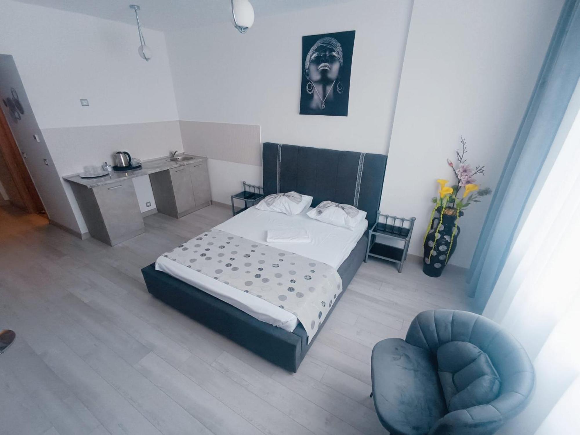 Eduard Elegance 2 Apartment *