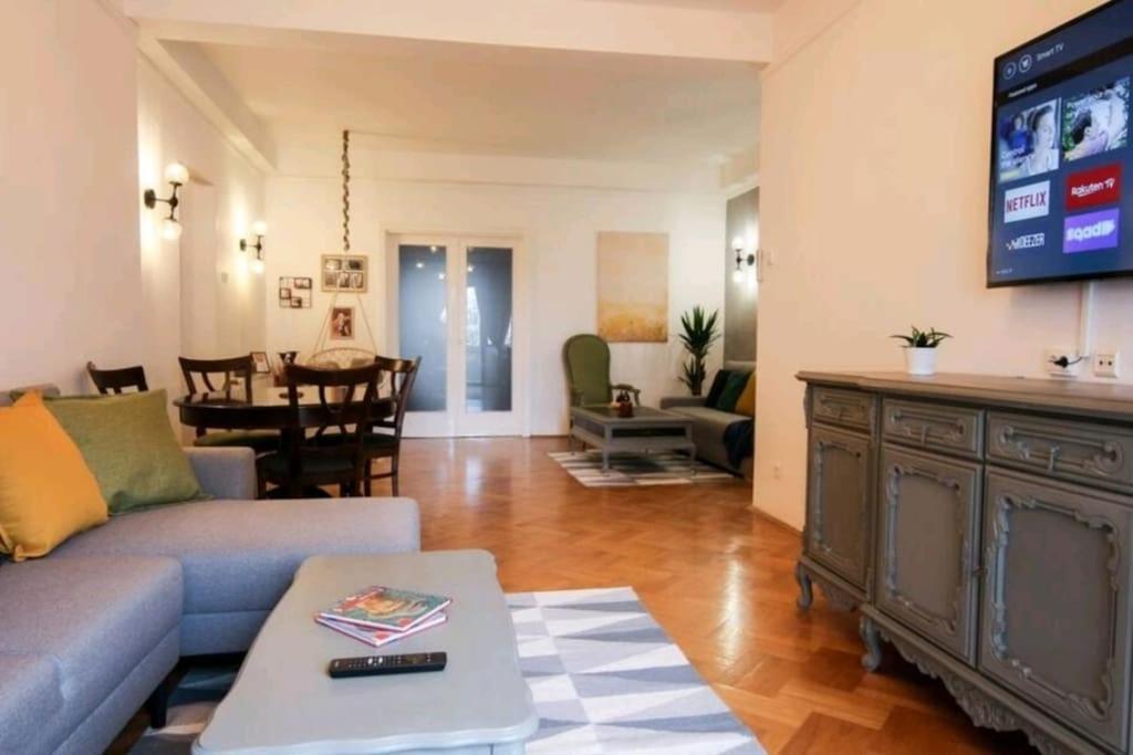 Square - Old Town Apartament