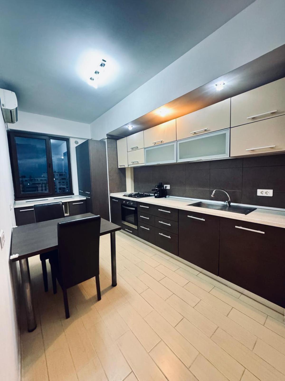 2 Urban Retreat Unirii Near Center *
