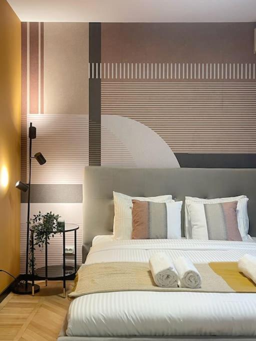 Consensus - Calea Victoriei Apartment Bucharest