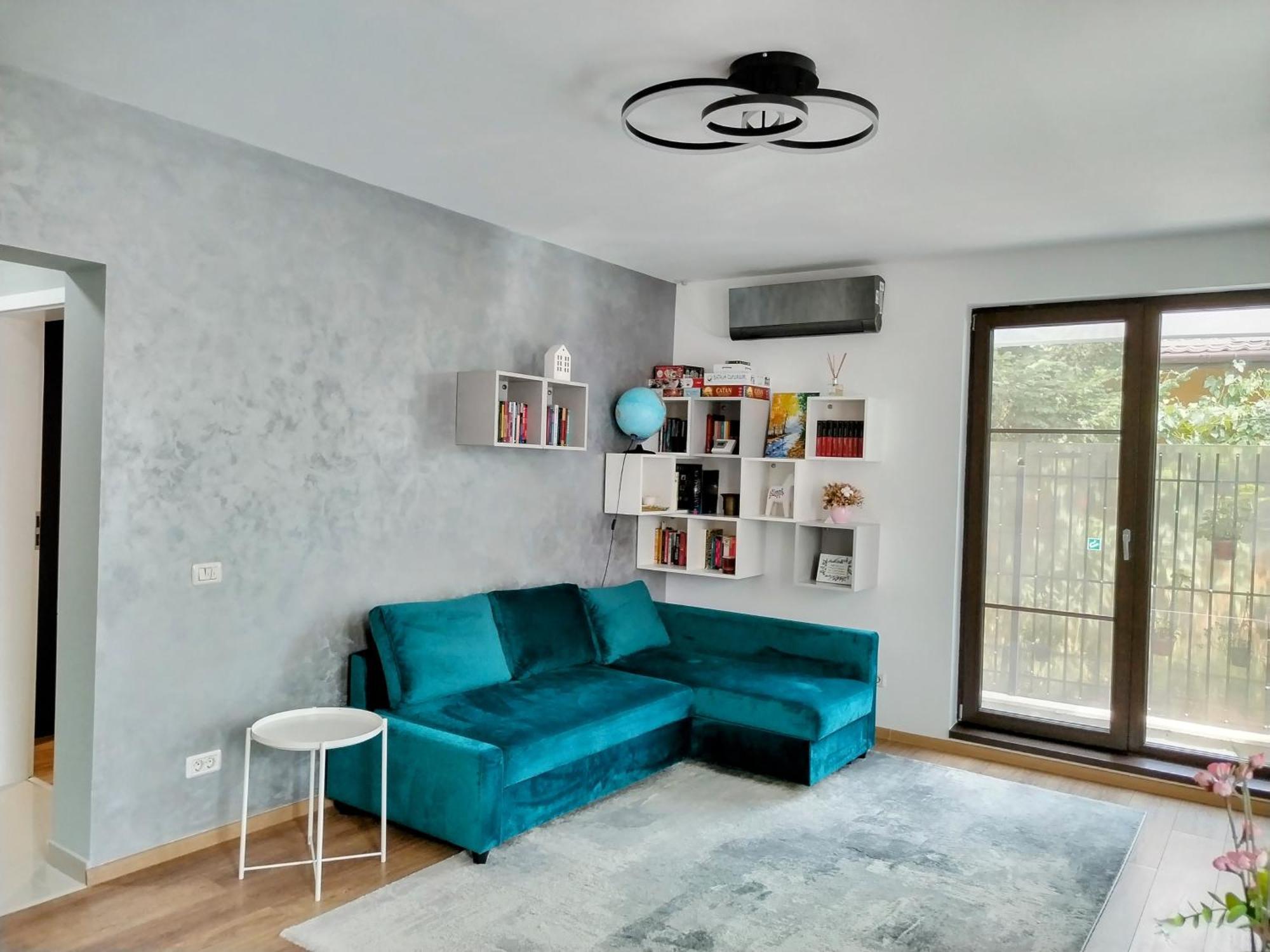 Exclusive Living Apartment *