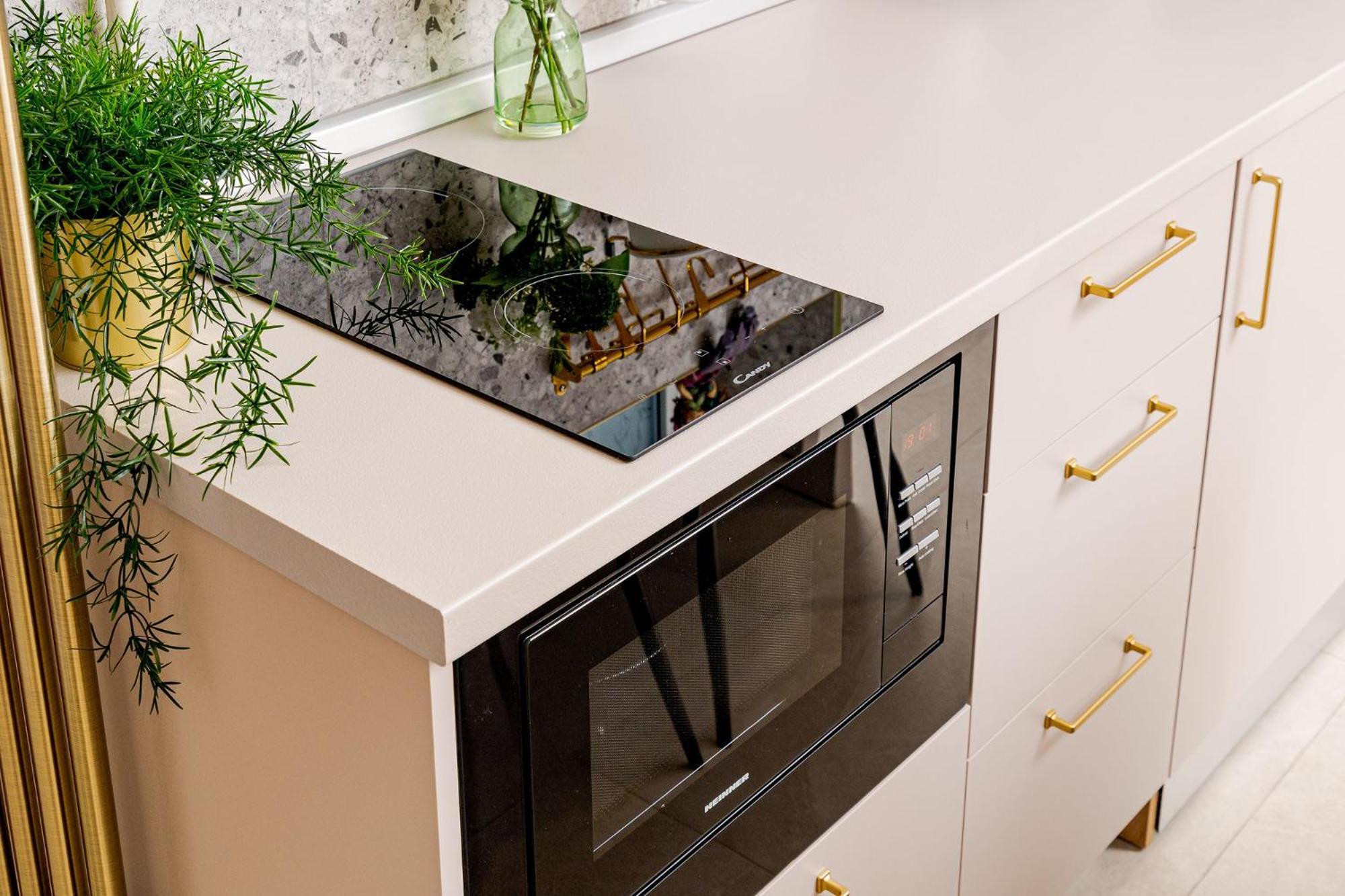 Romana Vibe Elegance In The Heart Of The Apartment