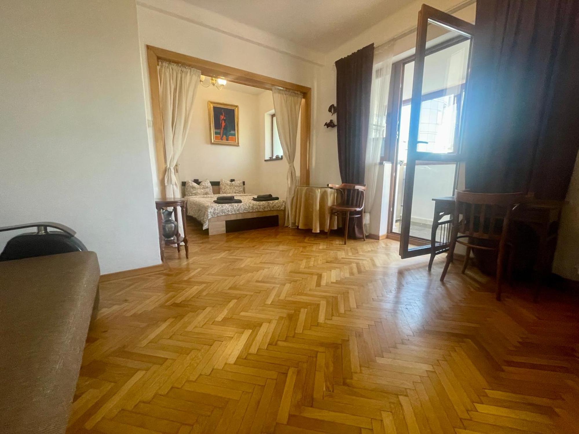 Ateneu Palace Apartament Bucureşti