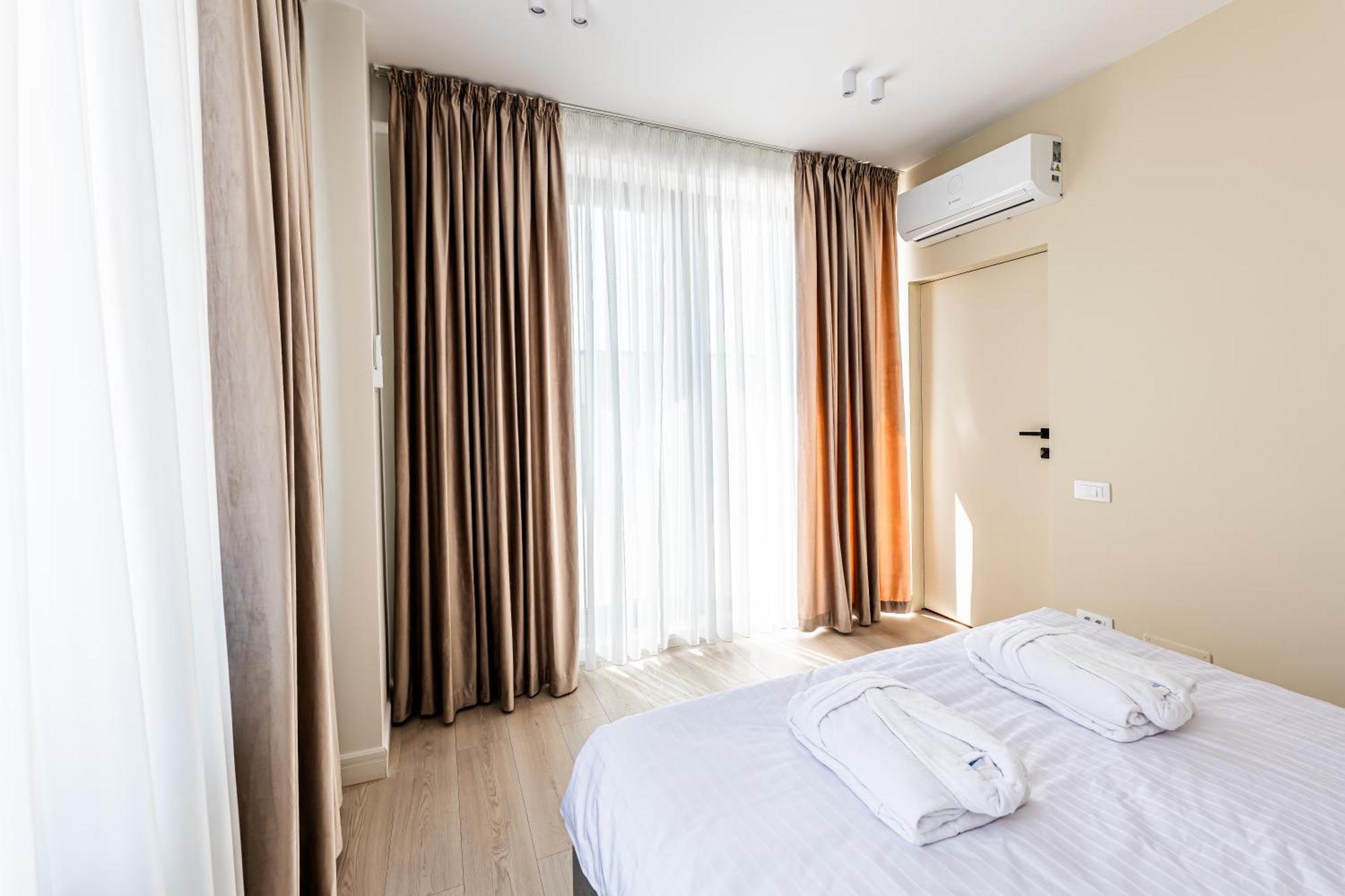Skyline Apartment Bucharest