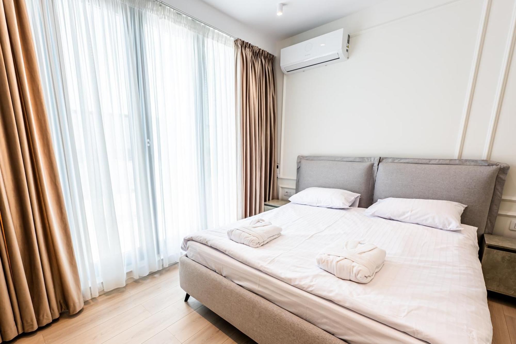 Skyline Apartment