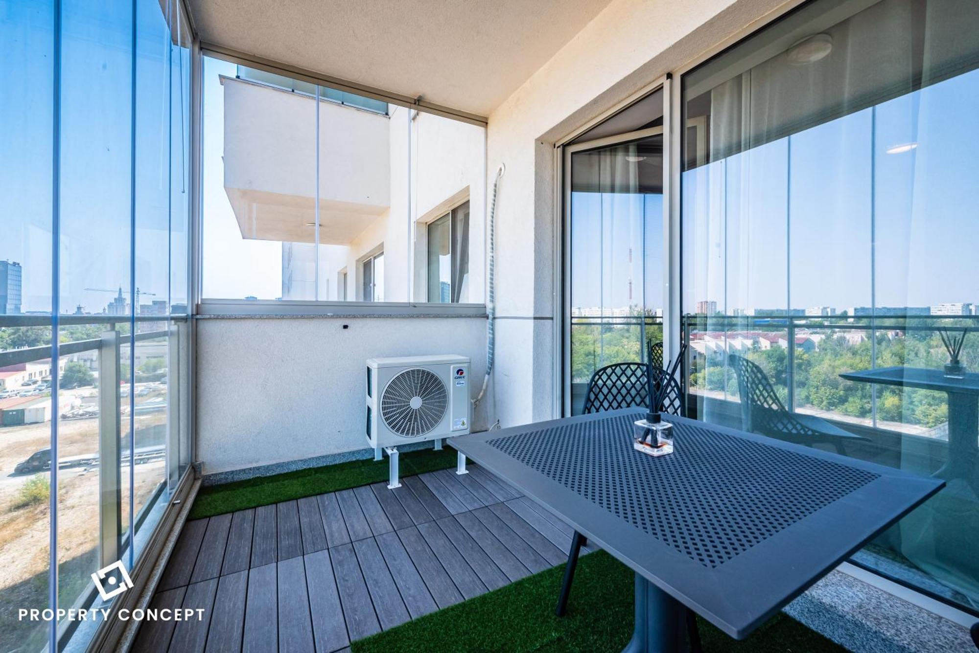 Luxury With Terrace And View *