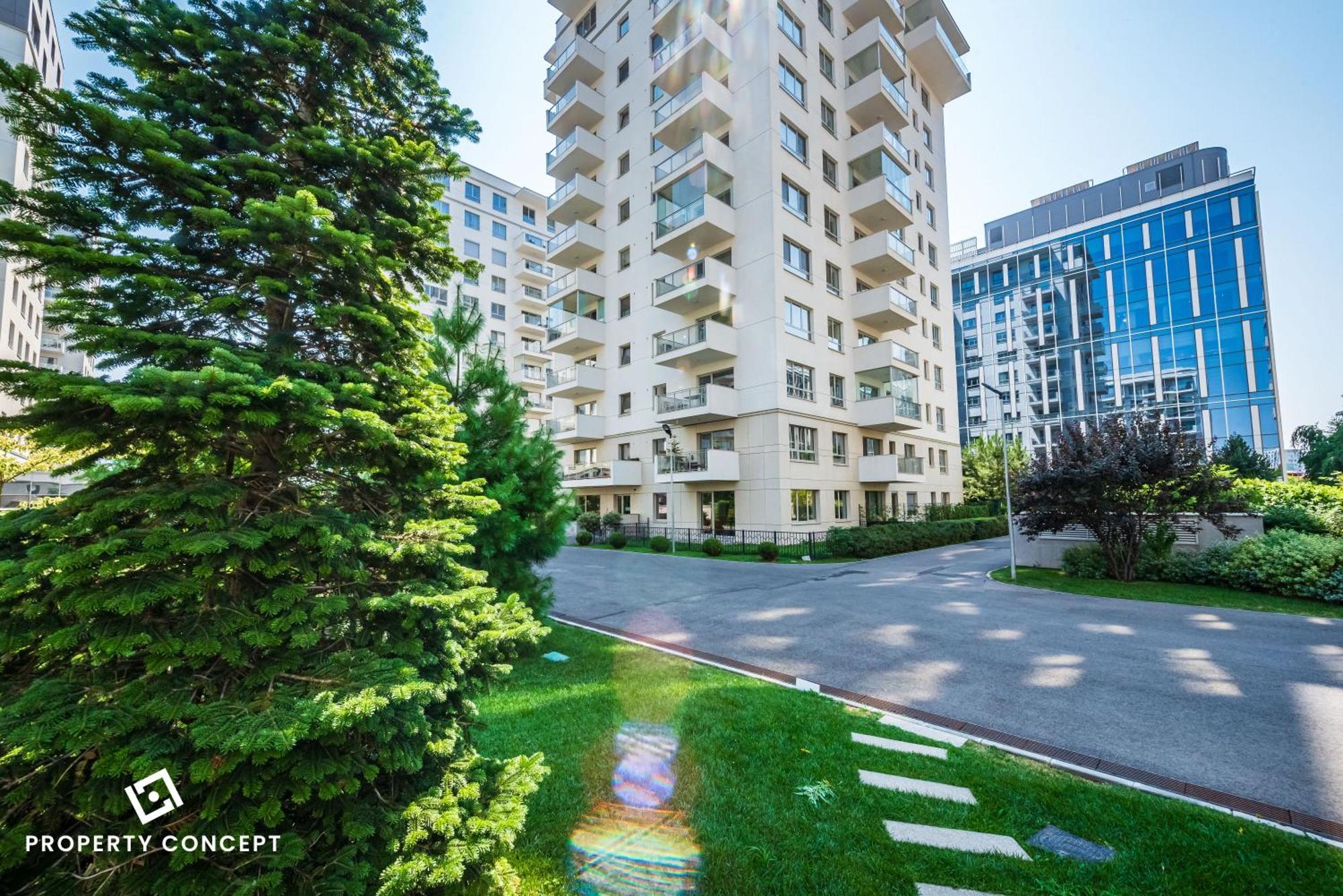 Luxury With Terrace And View Apartment *
