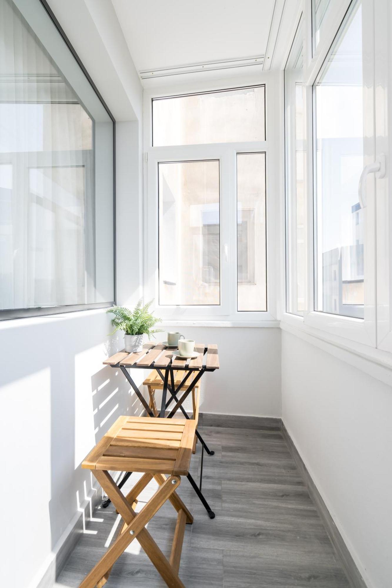 Breeze Gateway Center Apartment Bucharest
