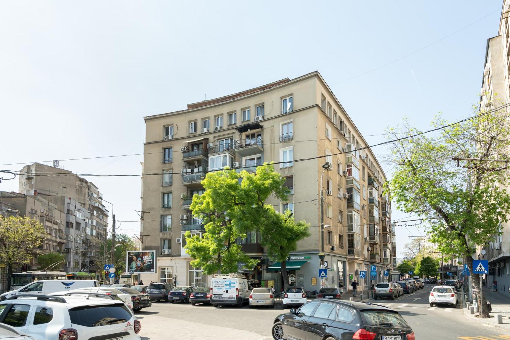 Breeze Gateway Center Apartment Bucharest